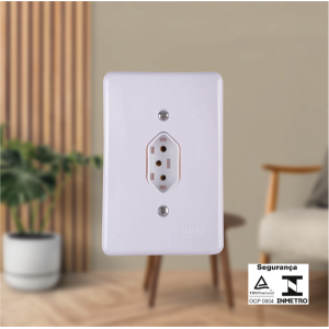 ILUMI STYLUS 20141 1TOM 2P+T VERT 20A 250V