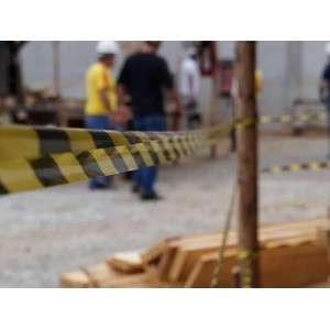 FITA ZEBRADA PT/AM 70MMX160MT